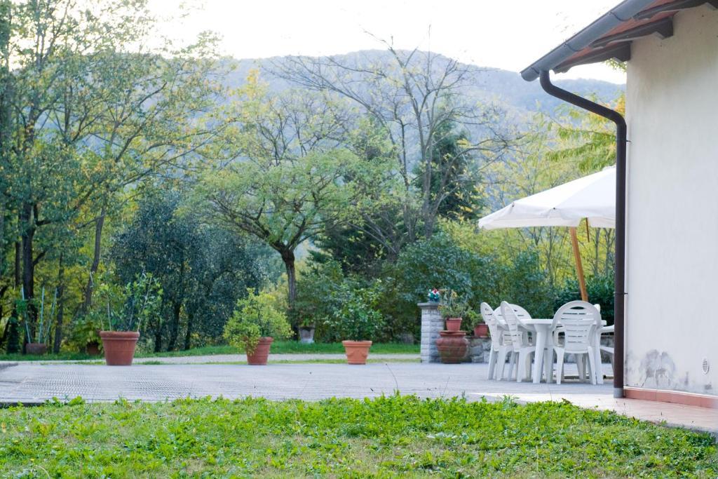 Podere Il Fattoio ฟิลยีเน วัลดาร์โน ห้อง รูปภาพ